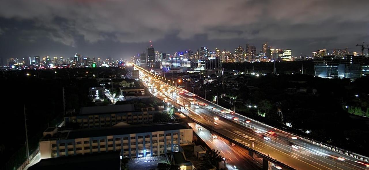 Casa Antonio At Fairway Terraces Family Penthouse 2Br Wi-Fi Nr Golf, Airport, Fort Bgc Manila Kültér fotó