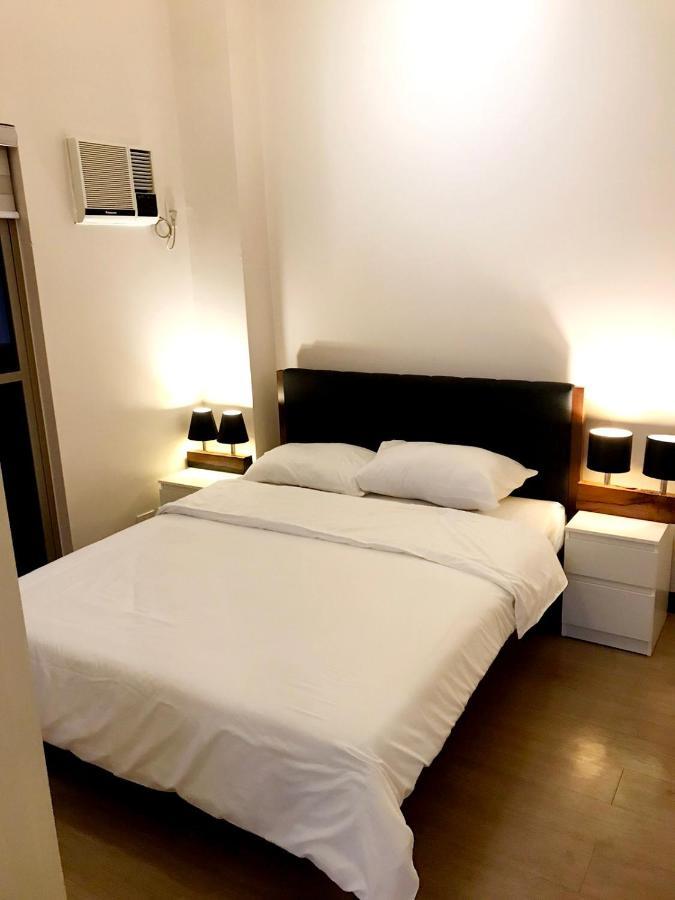 Casa Antonio At Fairway Terraces Family Penthouse 2Br Wi-Fi Nr Golf, Airport, Fort Bgc Manila Kültér fotó