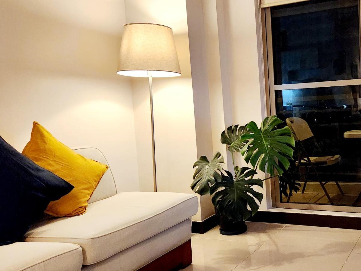 Casa Antonio At Fairway Terraces Family Penthouse 2Br Wi-Fi Nr Golf, Airport, Fort Bgc Manila Kültér fotó