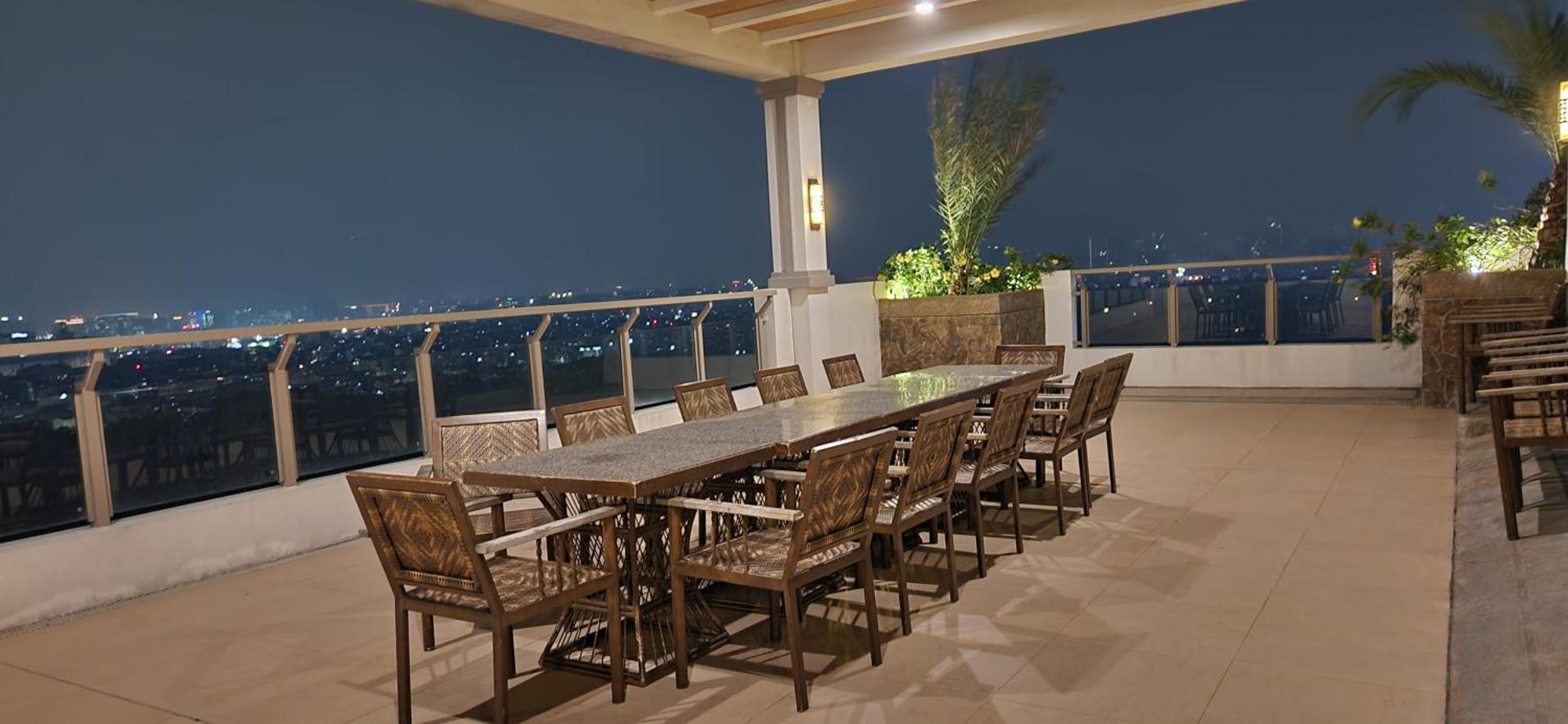 Casa Antonio At Fairway Terraces Family Penthouse 2Br Wi-Fi Nr Golf, Airport, Fort Bgc Manila Kültér fotó