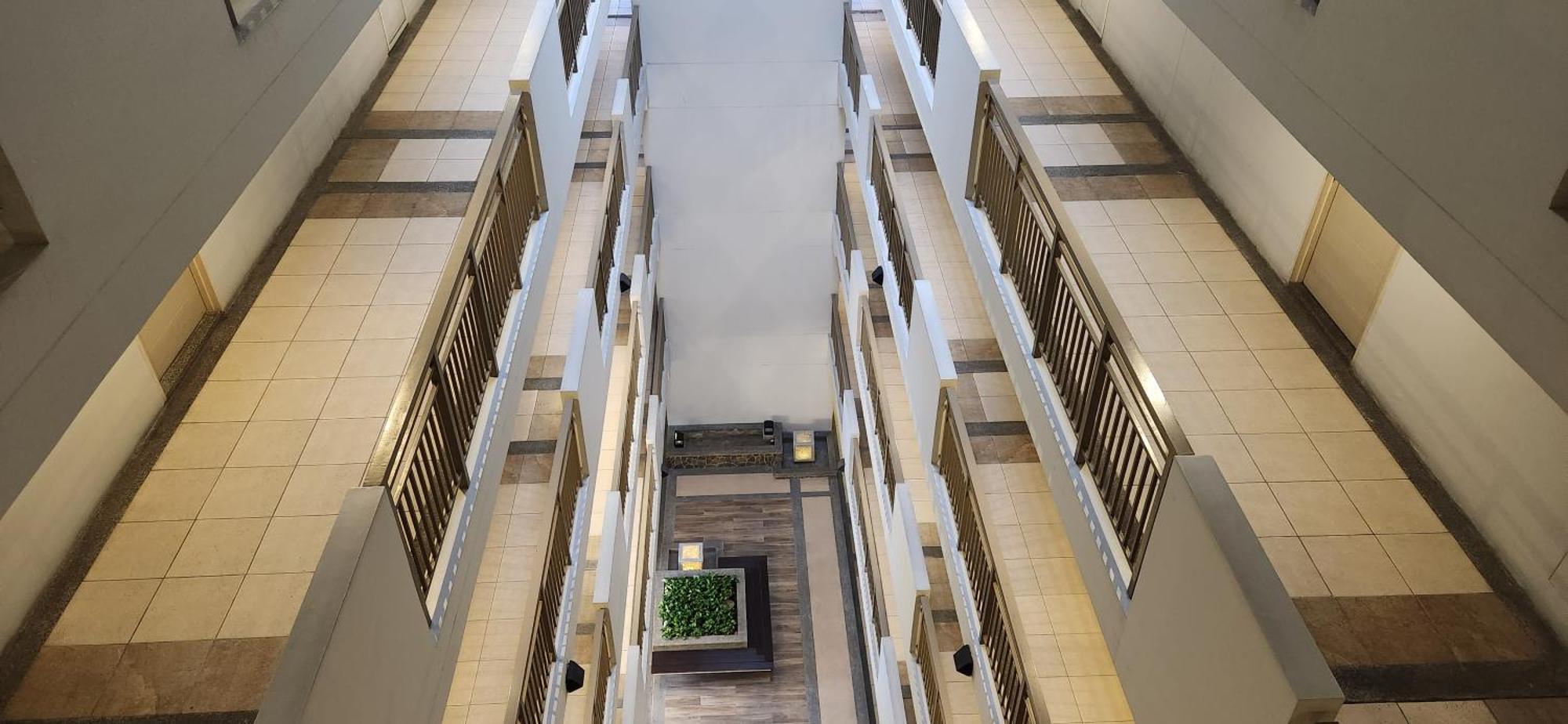 Casa Antonio At Fairway Terraces Family Penthouse 2Br Wi-Fi Nr Golf, Airport, Fort Bgc Manila Kültér fotó