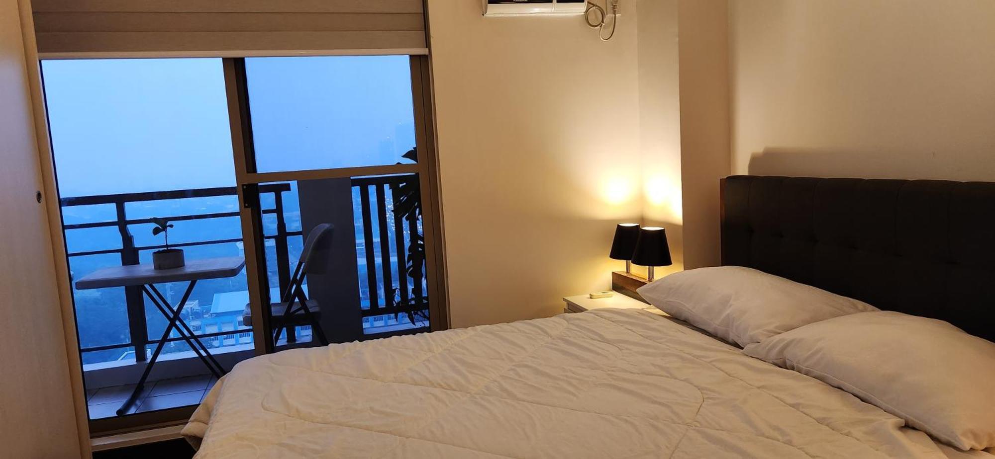 Casa Antonio At Fairway Terraces Family Penthouse 2Br Wi-Fi Nr Golf, Airport, Fort Bgc Manila Kültér fotó