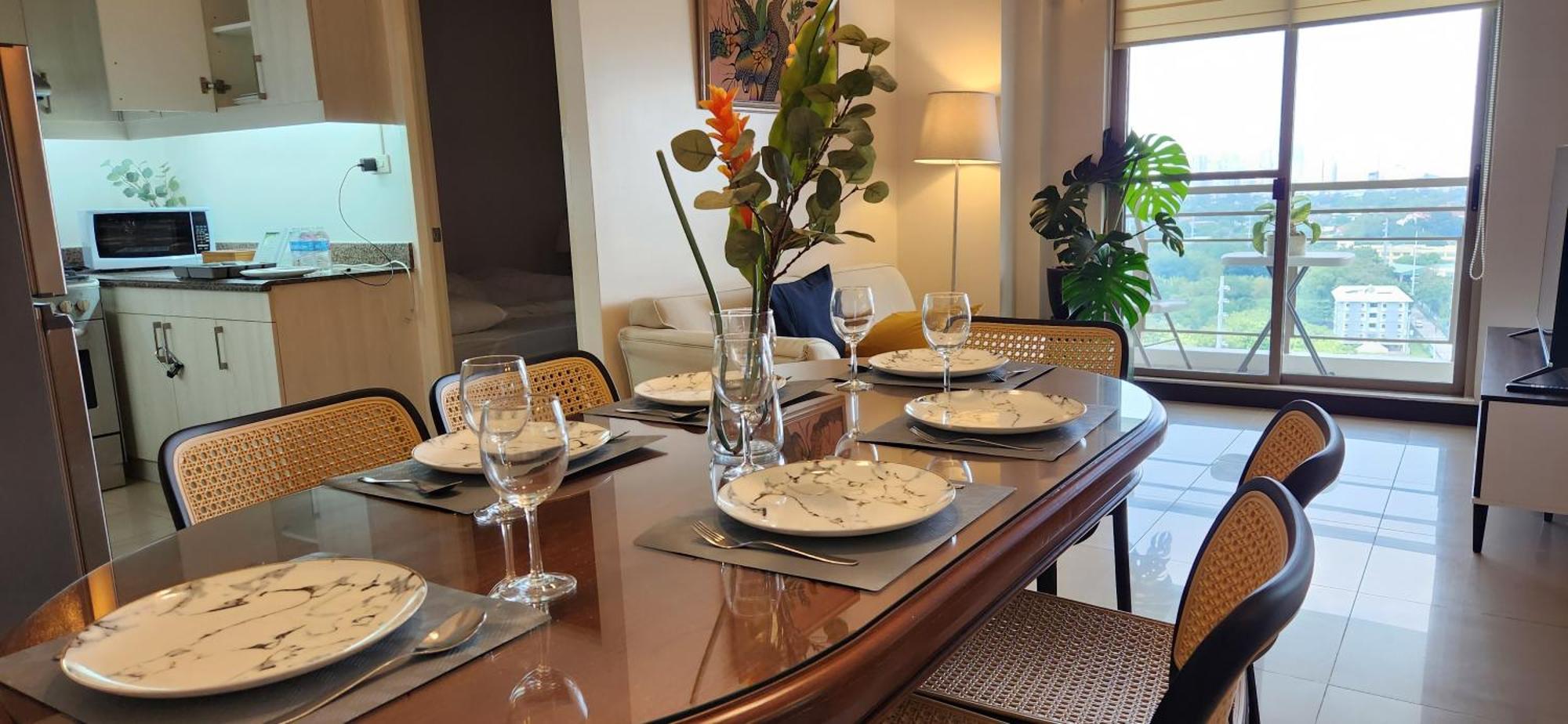 Casa Antonio At Fairway Terraces Family Penthouse 2Br Wi-Fi Nr Golf, Airport, Fort Bgc Manila Kültér fotó